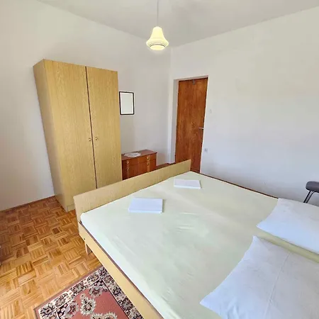 Apartamento In 15306 *